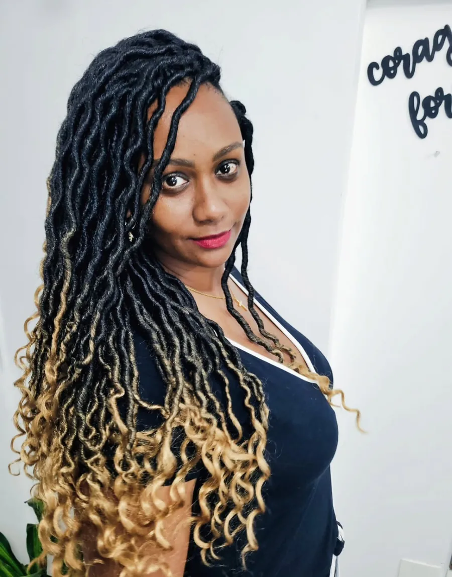 Galeria Sandra das Tranças em Santos-SP, penteado afro artesanal 19